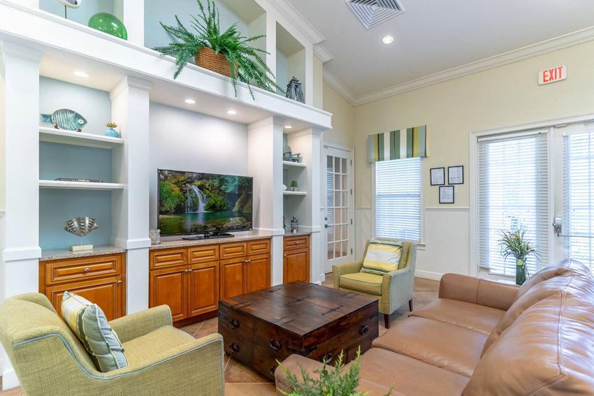 Spring Lake Cove Apartments, 1508 Spring Lake Cove Lane, Fruitland Park